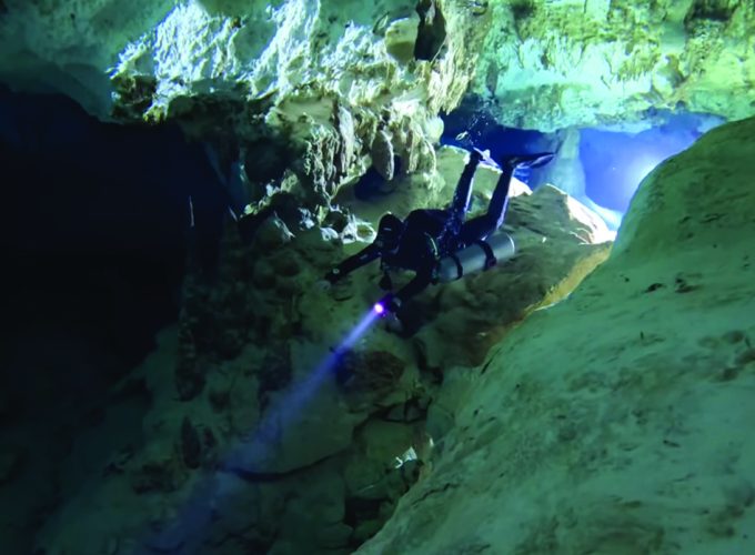 Cenote Scuba Diving