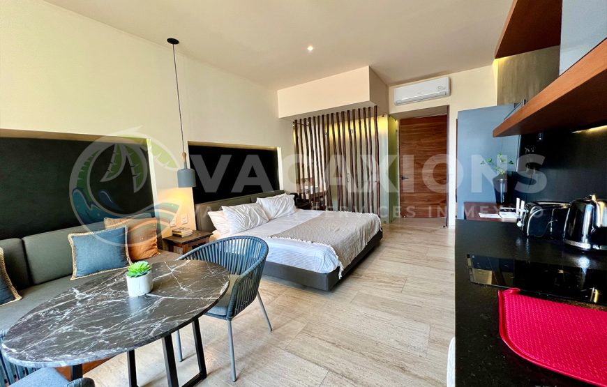 Relax with Style and Comfort in this Studio a block away from the beach and 5ta Avenida in Playa del Carmen