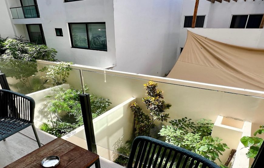 Relax with Style and Comfort in this Studio a block away from the beach and 5ta Avenida in Playa del Carmen