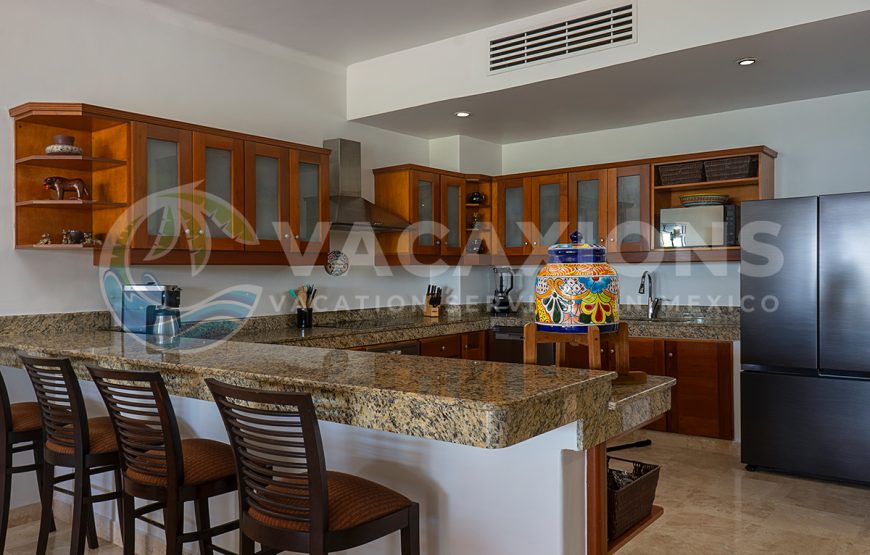 Luxury Caribbean Beachfront Oceanview 4 Bedroom Retreat in Puerto Aventuras